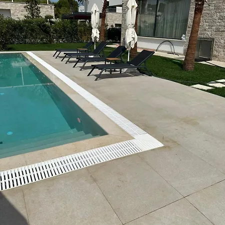 San Pietro 7 Villa Dıraç